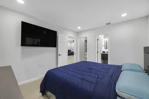 2244 Sw 10th Street Miami FL 33135