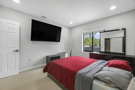 2244 Sw 10th Street Miami FL 33135
