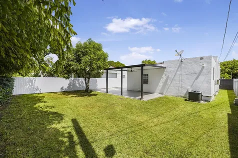 2244 Sw 10th Street Miami FL 33135