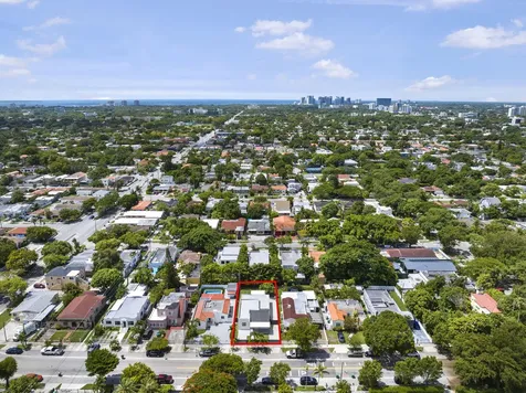 2244 Sw 10th Street Miami FL 33135
