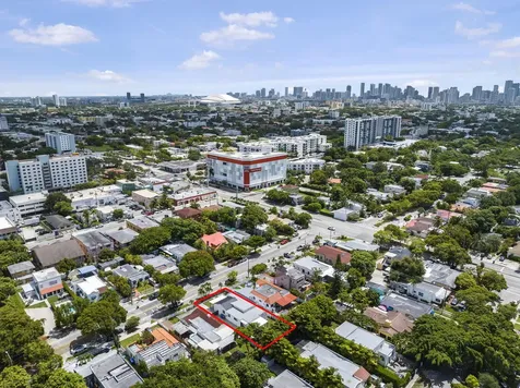 2244 Sw 10th Street Miami FL 33135