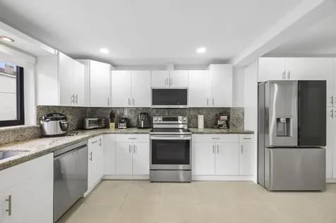 2244 Sw 10th Street Miami FL 33135
