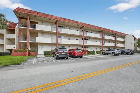 411 S Hollybrook Drive Pembroke Pines FL 33025