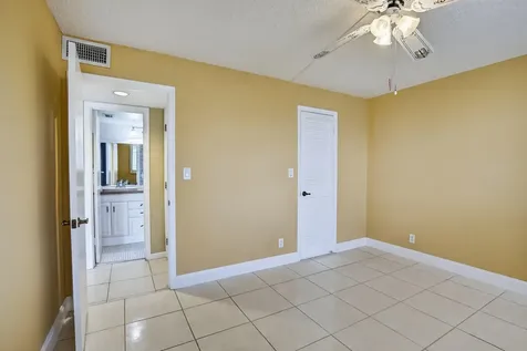 411 S Hollybrook Drive Pembroke Pines FL 33025