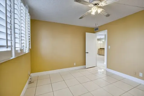 411 S Hollybrook Drive Pembroke Pines FL 33025