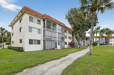 411 S Hollybrook Drive Pembroke Pines FL 33025