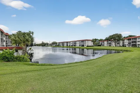 411 S Hollybrook Drive Pembroke Pines FL 33025