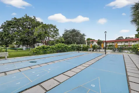 411 S Hollybrook Drive Pembroke Pines FL 33025