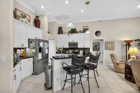 9923 Se Oak Tree Terrace Tequesta FL 33469