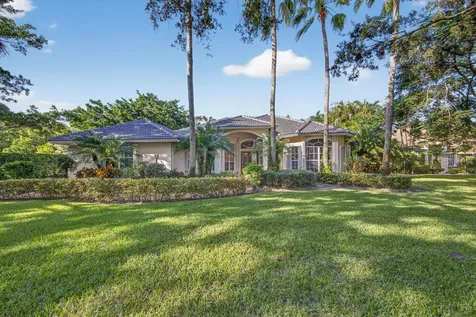 9923 Se Oak Tree Terrace Tequesta FL 33469