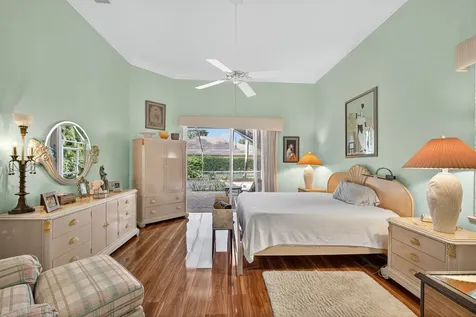 9923 Se Oak Tree Terrace Tequesta FL 33469