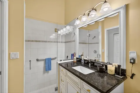 9923 Se Oak Tree Terrace Tequesta FL 33469
