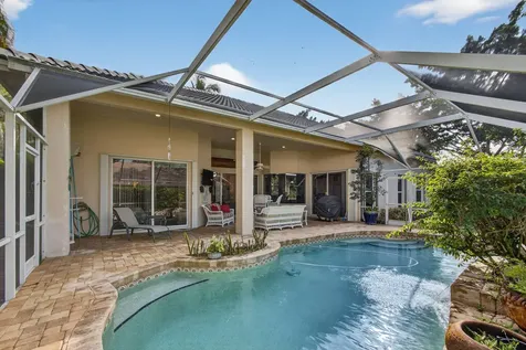 9923 Se Oak Tree Terrace Tequesta FL 33469