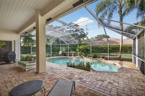 9923 Se Oak Tree Terrace Tequesta FL 33469