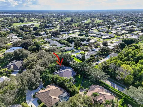 9923 Se Oak Tree Terrace Tequesta FL 33469