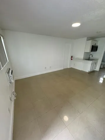 512 SW 2nd Street Hallandale Beach FL 33009