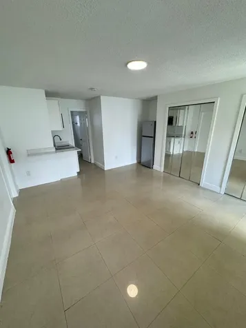 512 SW 2nd Street Hallandale Beach FL 33009