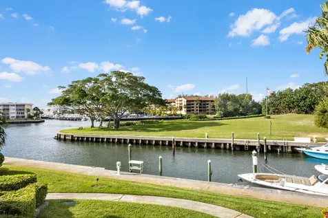 1109 Marine Way North Palm Beach FL 33408