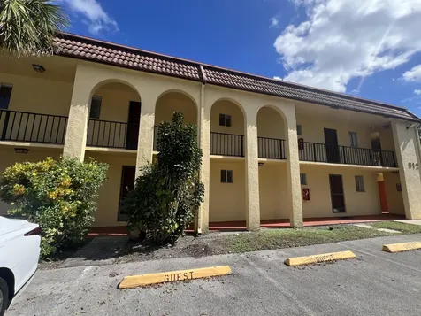 812 Sw 9th Street Circle Boca Raton FL 33486