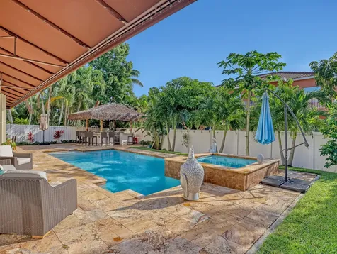 2227 Ridgewood Circle Royal Palm Beach FL 33411