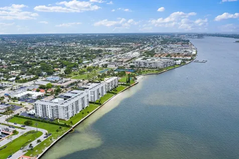 301 Lake Shore Drive Lake Park FL 33403