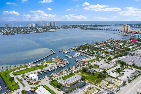 301 Lake Shore Drive Lake Park FL 33403