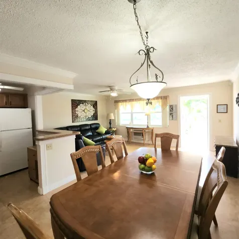 173 Kent J West Palm Beach FL 33417