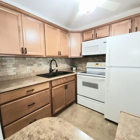 173 Kent J West Palm Beach FL 33417