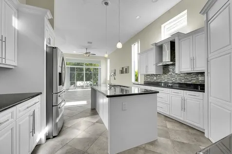 11460 Sw Fieldstone Way Port Saint Lucie FL 34987