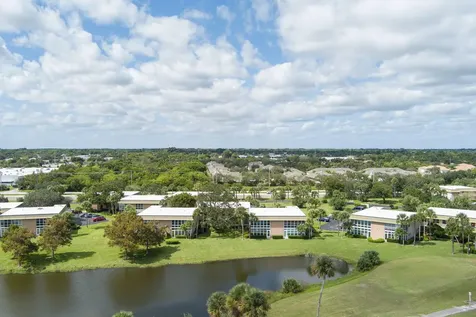 40 Vista Gardens Trail Vero Beach FL 32962