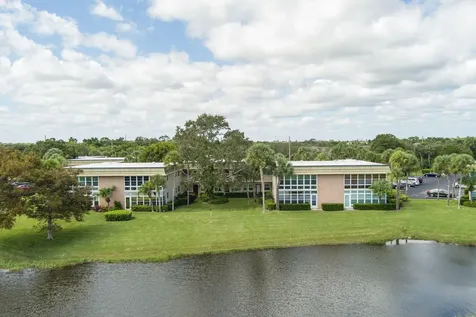 40 Vista Gardens Trail Vero Beach FL 32962