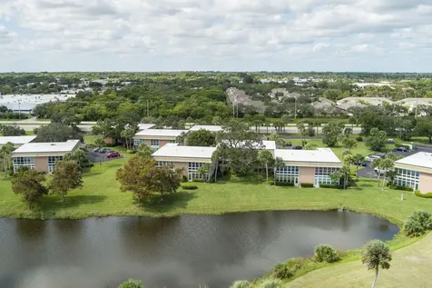 40 Vista Gardens Trail Vero Beach FL 32962