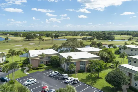 40 Vista Gardens Trail Vero Beach FL 32962