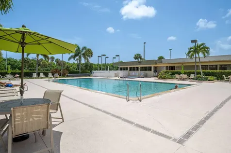 40 Vista Gardens Trail Vero Beach FL 32962