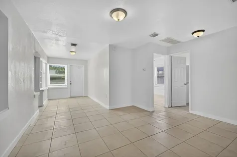 146 W 18th Street Riviera Beach FL 33404