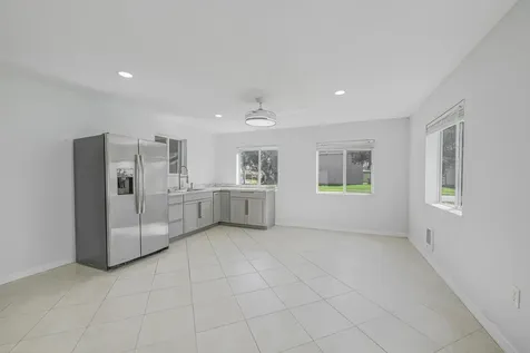 2882 Sw Cape Breton Drive Port Saint Lucie FL 34953