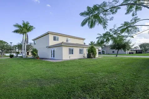 2882 Sw Cape Breton Drive Port Saint Lucie FL 34953