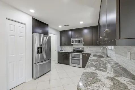 2882 Sw Cape Breton Drive Port Saint Lucie FL 34953