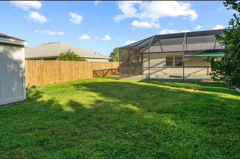 2230 SE Dill Lane Port Saint Lucie FL 34952