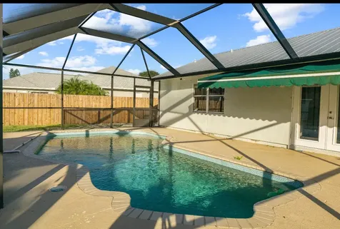 2230 SE Dill Lane Port Saint Lucie FL 34952