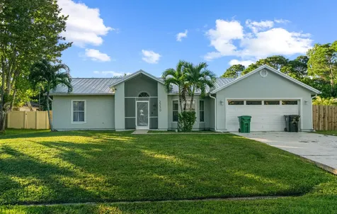 2230 SE Dill Lane Port Saint Lucie FL 34952
