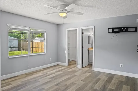 2230 SE Dill Lane Port Saint Lucie FL 34952