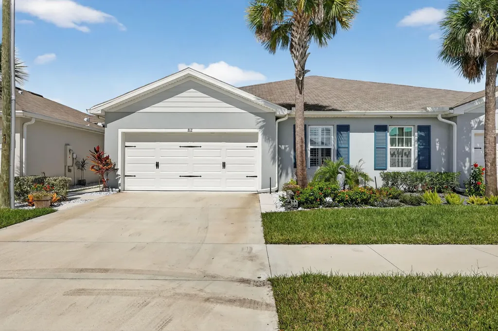 812 Persimmon Place Fort Pierce FL 34981