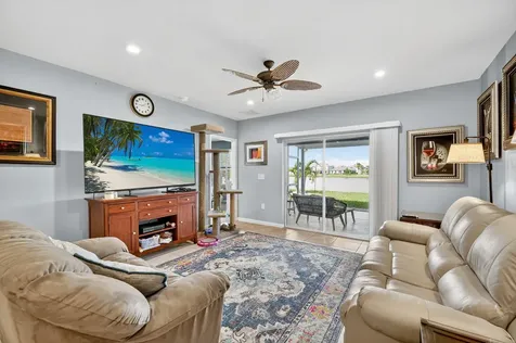 812 Persimmon Place Fort Pierce FL 34981