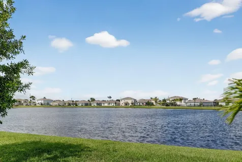 812 Persimmon Place Fort Pierce FL 34981