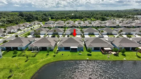 812 Persimmon Place Fort Pierce FL 34981