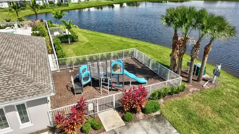 812 Persimmon Place Fort Pierce FL 34981