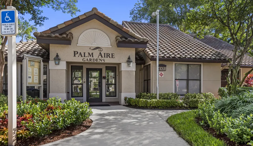 4561 W Mcnab Road Pompano Beach FL 33069
