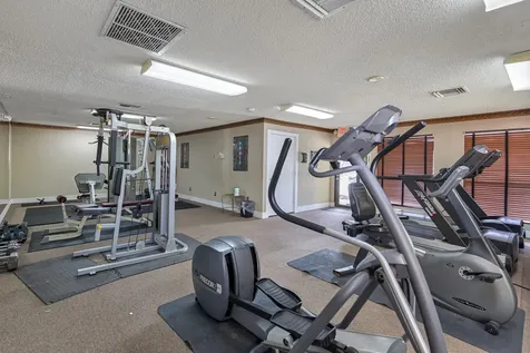 4561 W Mcnab Road Pompano Beach FL 33069