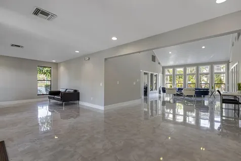 4561 W Mcnab Road Pompano Beach FL 33069